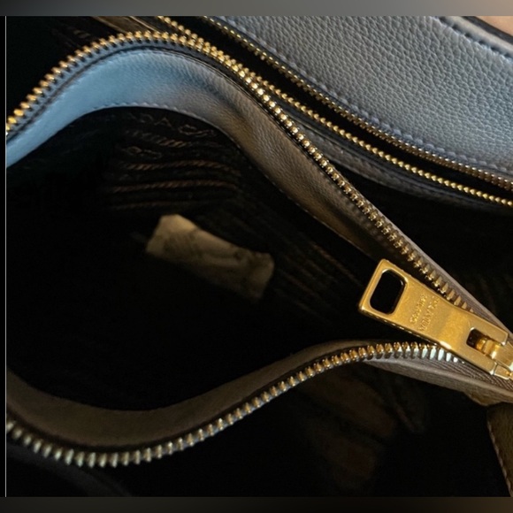 Prada Vitello Daino - Picture 10 of 13